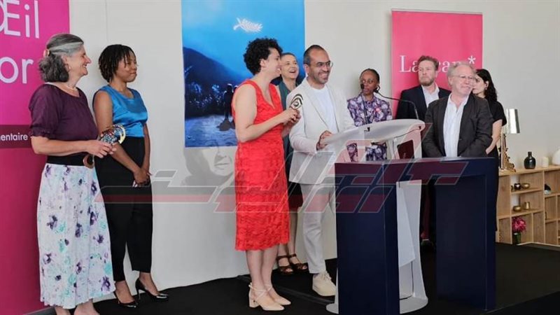 الجائزة الذهبيه لفيلم