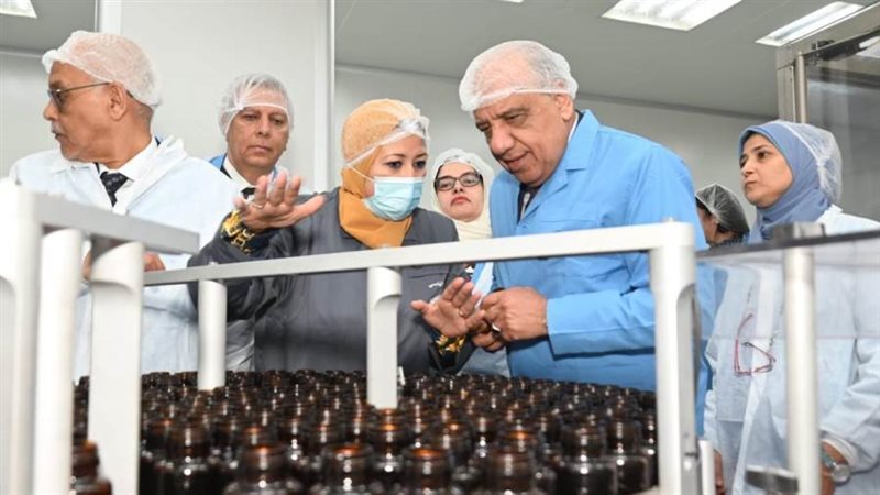 خطوط الانتاج بشركة