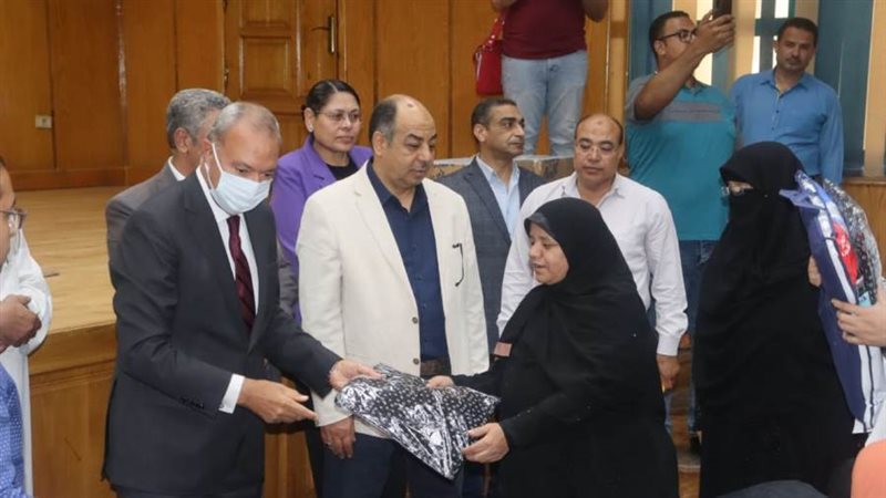 تسليم ملابس الإحرام