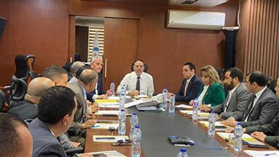 جبران يترأس الاجتماع التنفيذي لنقابة البترول لمناقشة عدد من الموضوعات