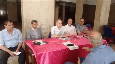 إجراء مقابلات مع المتقدمين لتسيير الأعمال بتعليم كفر الشيخ