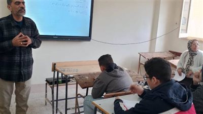 تفعيل المراجعات النهائية لطلاب الثانوية العامة بمدارس رشيد