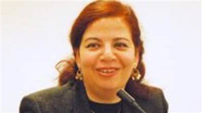 د.عزة بدر تفوز بجائزة الدولة للتفوق بالمجلس الأعلى للثقافة