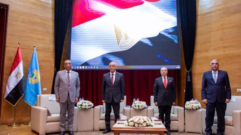 جانب من الندوة