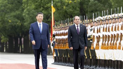 عاجل.. الرئيس السيسي ونظيره الصيني يشيدان بالتطور الملحوظ في العلاقات المصرية الصينية  
