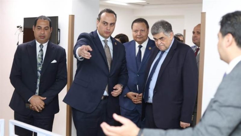 خلال زيارة صحة النواب