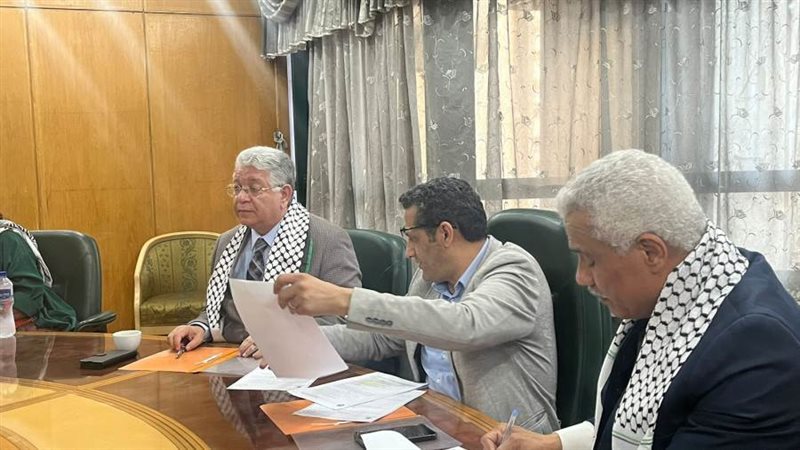 توقيع البروتوكولات