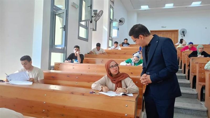 تفقد سير الامتحانات