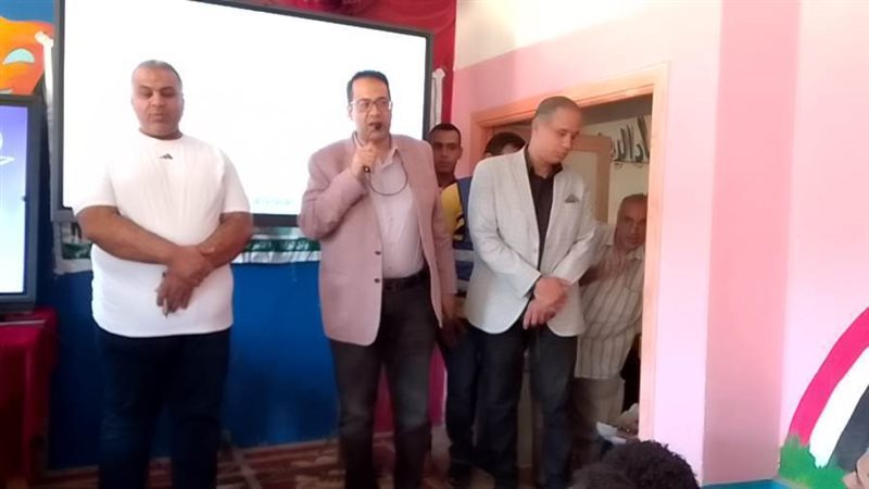 وكيل الوزارة خلال