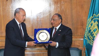 رئيس قضايا الدولة ومحافظ القليوبية يضعان حجر أساس فرع الهيئة الجديد