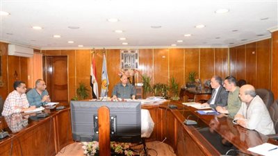 محافظ أسيوط يناقش الاستعدادات والتجهيزات النهائية لاستقبال امتحانات الثانوية العامة