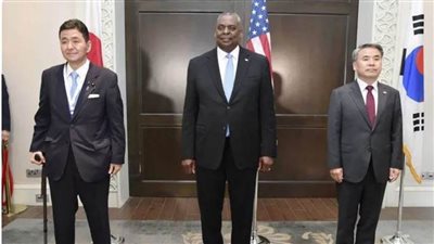 وزراء دفاع أمريكا واليابان وكوريا الجنوبية يعززون التعاون الأمني