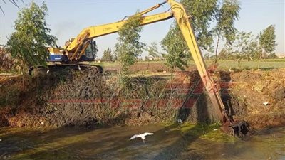 تكريك وتطهير الترع والمجاري المائية بمراكز كفر الشيخ