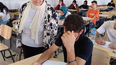 عميد الكلية التكنولوجية بالقاهرة تتفقد سير الامتحانات