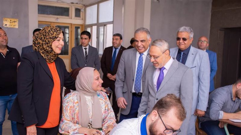 رئيس جامعة طنطا يتفقد