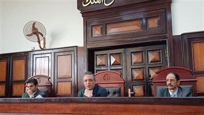  تأجيل محاكمة 20 شخصًا متهمون بقتـل 5 وإصابة 6 في مشاجرة بأسيوط