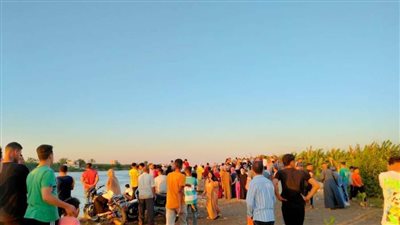 جهود أمنية لانتشال جثة شاب لقي مصرعه غرقًا بمياه النيل في بنها