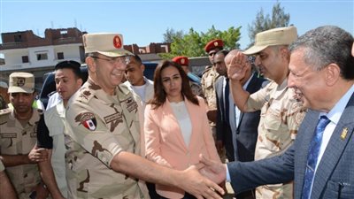 الكشف على 4450 من تلاميذ 6 مدارس بإحدى قرى مبادرة حياة كريمة بأبو حمص