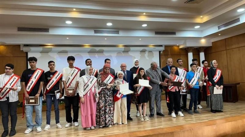 طلاب الشهادة الاعدادية