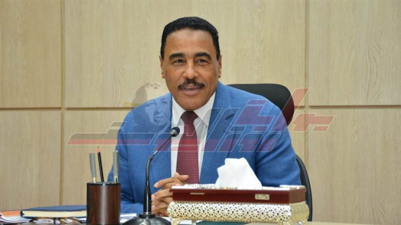 محافظ مطروح اللواء