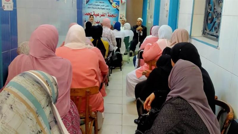 ندوة توعوية للأمومة