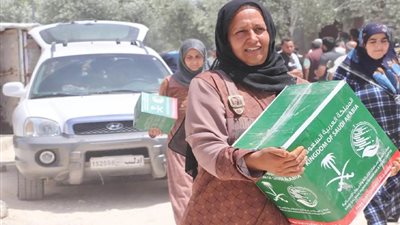 مركز الملك سلمان للإغاثة يدشن المرحلة الثانية من مشروع توزيع مساعدات للسكان المتضررين من الزلزال في سوريا