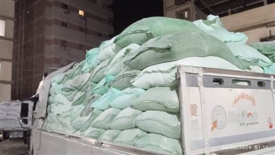 بالصور.. ضبط سيارة محملة بـ 10 أطنان دقيق مدعم فى الغربية