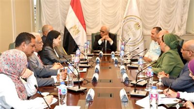 تعاون بين التعليم واتحاد الصناعات لبناء مدارس بالمدن الجديدة