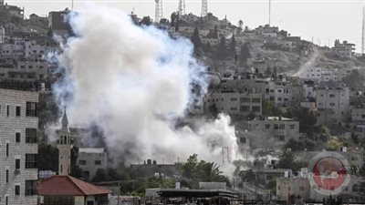 قوات الاحتلال تحاصر منزلا في مخيم جنين