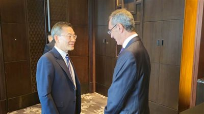 وزير الاتصالات يبحث مع نظيره الكوري التعاون في الرقائق الإلكترونية والذكاء الاصطناعي