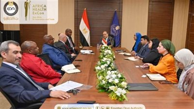 رئيس هيئة الدواء يجتمع مع شركات الدواء المحلية والدولية لمناقشة توطين صناعة الدواء