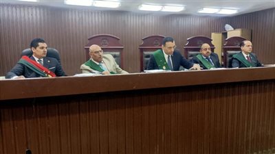 المشدد 10 سنوات لربة منزل والمؤبد غيابيًا لمتهم باستدراج شخص وسرقته