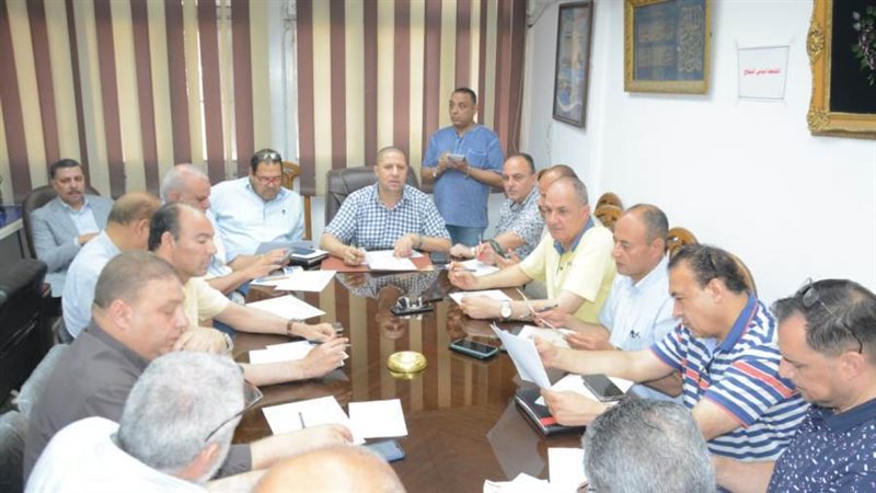 سكرتير مساعد البحيرة