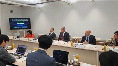 وزير الاتصالات يبحث مع وزير الداخلية والسلامة بكوريا تعزيز التعاون بين البلدين