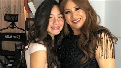 لقد هرمنا.. انتصار تحتفل بتخرج ابنتها شاهيستا