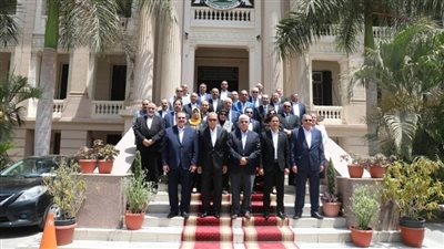 وزير التعليم العالي يزور أرض مستشفى بنها الجامعي الجديد