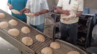 ضبط أصحاب 4 مخابز لبيعهم 21 طن دقيق بالسوق السوداء 