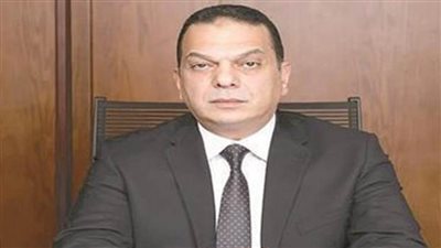 ضبط 50 ألف نسخة من مطبوعات وملصقات تجارية مقلدة في بنها