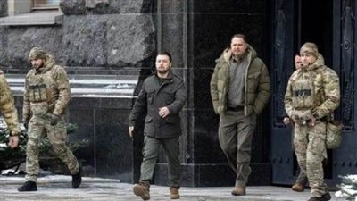 عاجل.. التايمز تكشف الشخصية الغامضة وراء رئيس أوكرانيا