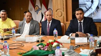 محافظ قنا يوجه بسرعة تنفيذ المشروعات المدرجة ضمن الخطة الاستثمارية