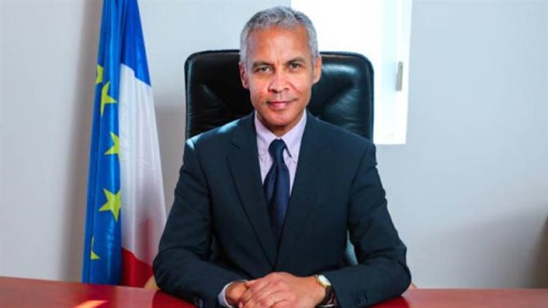 السفير الفرنسي لدى