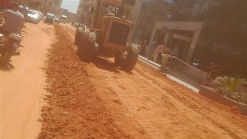 جانب من أعمال الرصف