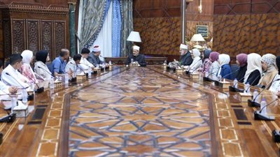 شيخ الأزهر لأبنائه من طلاب غزة: علمتم العالم الصمود والمثابرة