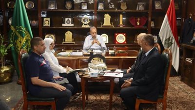 محافظ القليوبية يبحث استغلال أراضي الدولة لخدمة المواطنين