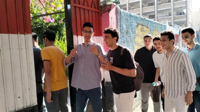 انتهاء امتحانات الثانوية العامة للمواد غير المضافة بدون مشاكل تؤثر على سيرها وانتظامها ..صور 