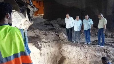 محافظ أسوان: زيادة تدفقات مياه الشرب بمنطقة الصداقة عقب تحويل مسار خط المياه 