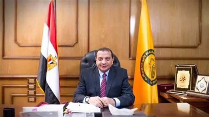 د منصور حسن