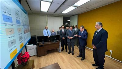 وزير البترول يتابع منظومة العمل بمصافي التكرير 