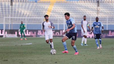 بيراميدز يضرب سموحة بثلاثية نظيفة ويحافظ على قمة الدوري الممتاز