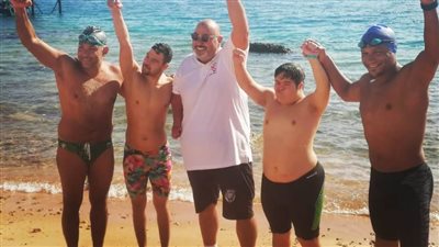 نجاح اختبارات فريق سباحي تتابع عبور المانش في المياه المفتوحة بالغردقة